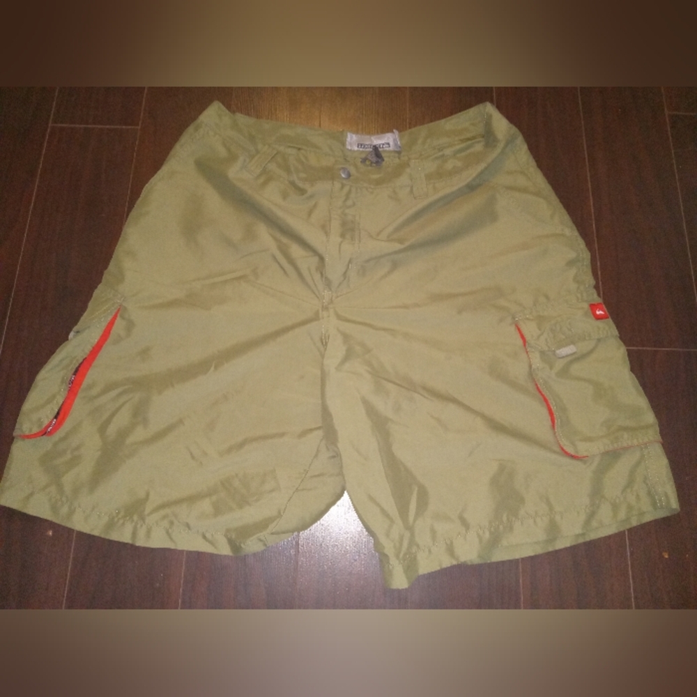 Vintage Quiksilver Military Green Cargo Shorts - Size: 38